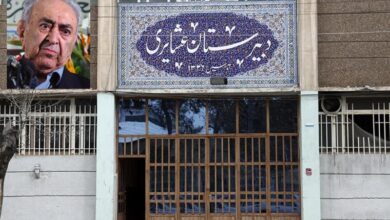 روایت تنها دیدار محمد بهمن‌بیگی از دبیرستان عشایری شیراز پس از انقلاب