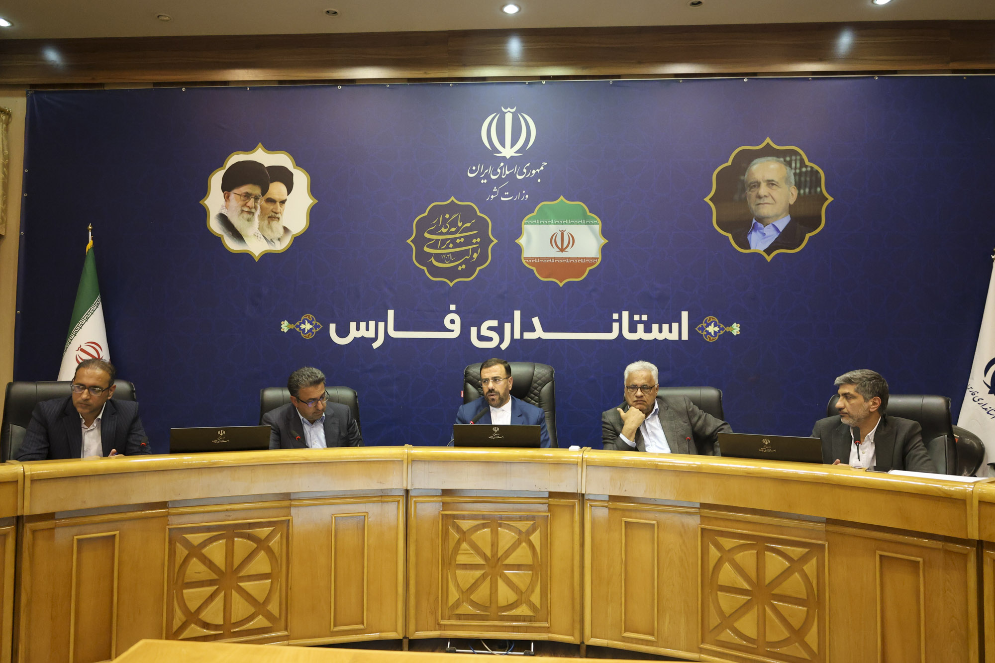 پیشتازی فارس در نهضت ملی مسکن | امیری: ساخت ۱۰۰ هزار واحد مسکونی در استان کلید خورد