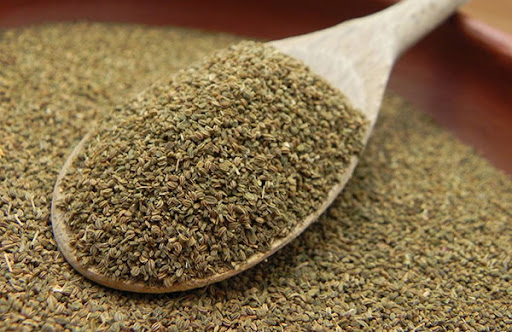 شش فایده شگفت‌انگیز دانه‌ کرفس|چگونه به رژیم غذایی خود اضافه کنیم؟