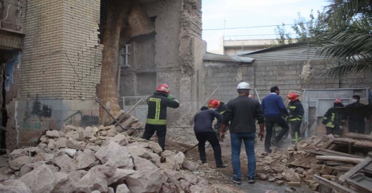 ریزش مرگبار ساختمان دوطبقه در خیابان هجرت شیراز