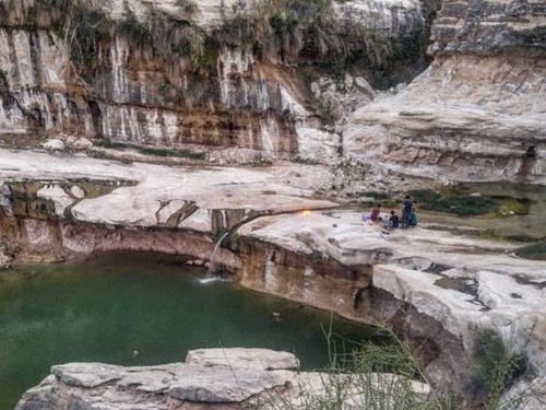 آبشار چک چک با طبیعتی زیبا در استان فارس