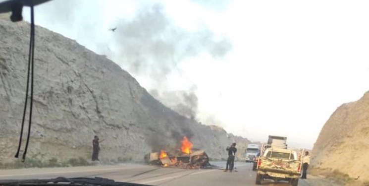 مرگ هولناک ۷ نفر در تصادف آتشین محور کهورستان به لار