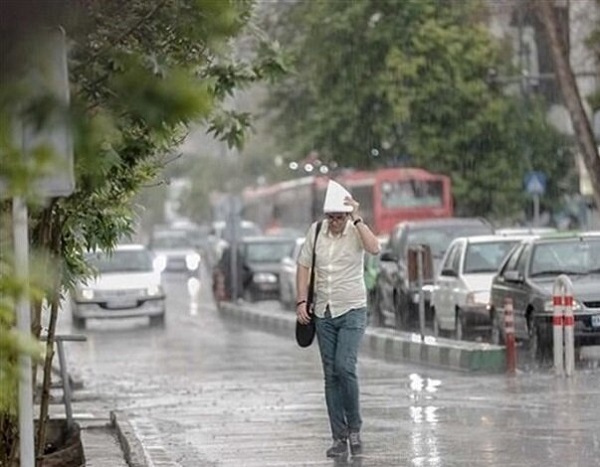 پیش بینی  شدت بارندگی ها تا ٢٣ اردیبهشت در مناطق مختلف کشور