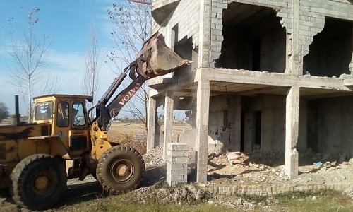 دستور استاندار برای تخریب ۳ روزه ساخت و ساز غیرمجاز در حاشیه شیراز