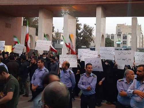 گزارش یک خبرگزاری از وقایع رخداده در تجمع اعتراضی دانشجویان دانشگاه شریف