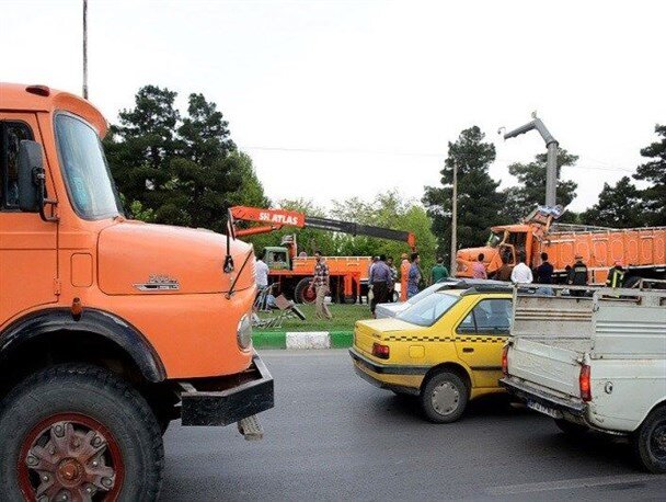 عامل۲۰ درصد تصادفات|ورود آن به شهر ممنوع است ، در شیراز ویراژ میدهند