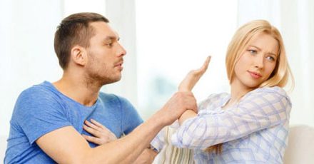 سوء استفاده عاطفی چیست؟ ۱۰ نشانه که همسرتان از شما سوءاستفاده می کند