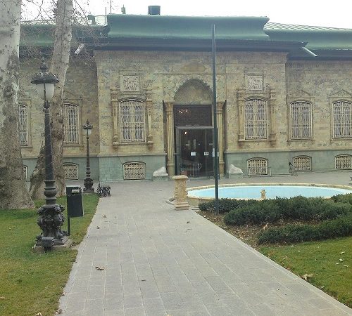 طبیعت زیبای روزهای سرد مجموعه تاریخی سعدآباد در شمال تهران