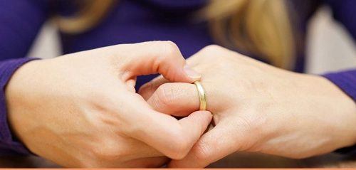 حق طلاق چیست؟ شرایط و مزایای داشتن حق طلاق برای زن