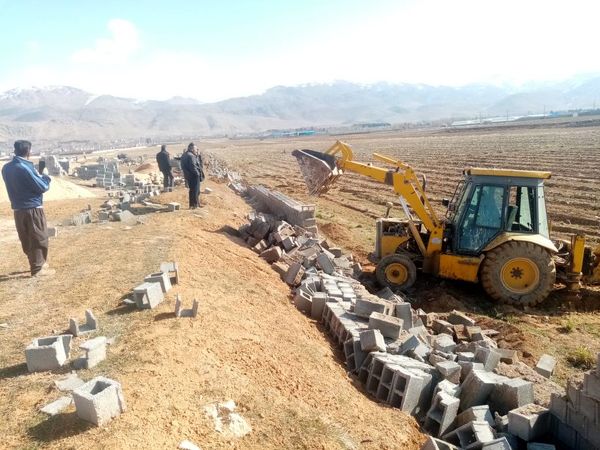 جزئیات تخریب ساخت و سازهای ویلایی غیر مجاز در بخش همایجان سپیدان