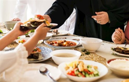 ۷ راهکار عالی برای رفع گرسنگی در ماه رمضانبهترین غذا برای افطار 3