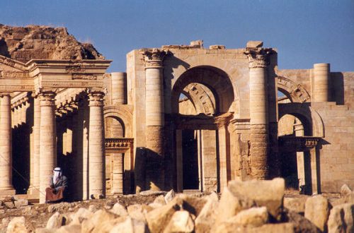 Hatra ruinsشهر هترا در عراق، از شهر‌های شکوفا شده اشکانی