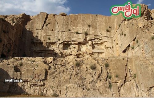 بنای هخامنشی قدمگاه چاشتخوار در ارسنجان فارس 6