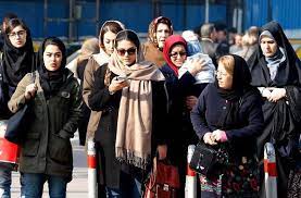 ۲ عیدی رئیسی برای زنان ایرانی | واریز هدیه ۲ میلیونی و وام بلاعوض ۸۰۰ میلیونی به زنان خانه دار و شاغل