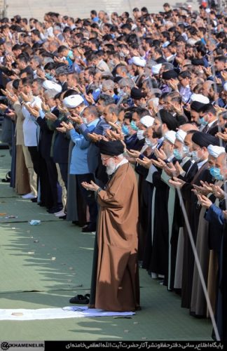 عکس های خطبه های نماز جمعه عید فطر به امامت رهبر انقلاب 1402 3