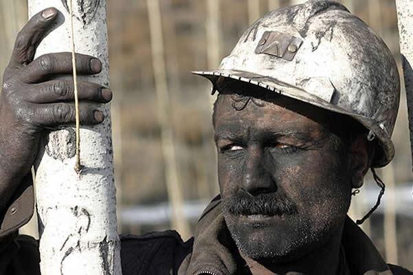 نصف حقوق کارگران استان فارس بابت اجاره خانه می رود ! وعده‌های مسئولان عملی نمی‌شود/جشن ها دردی دوا نمی کنند !