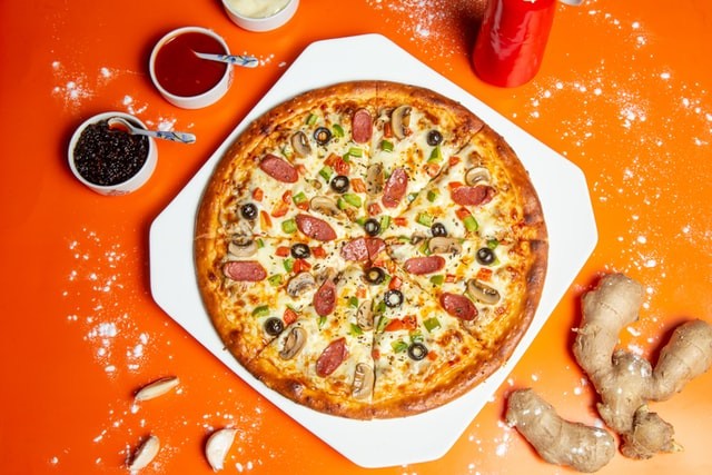 فست فود پیتزا هم باید نشان استاندارد داشته باشند؟