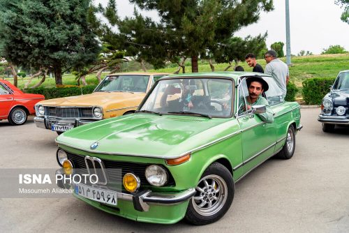 خودروهای کلاسیک در محوطه کاخ مروارید کرج 13