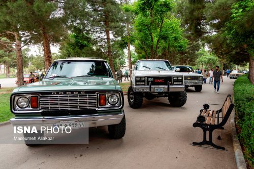 خودروهای کلاسیک در محوطه کاخ مروارید کرج 22