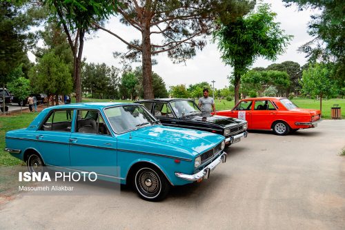 خودروهای کلاسیک در محوطه کاخ مروارید کرج 23