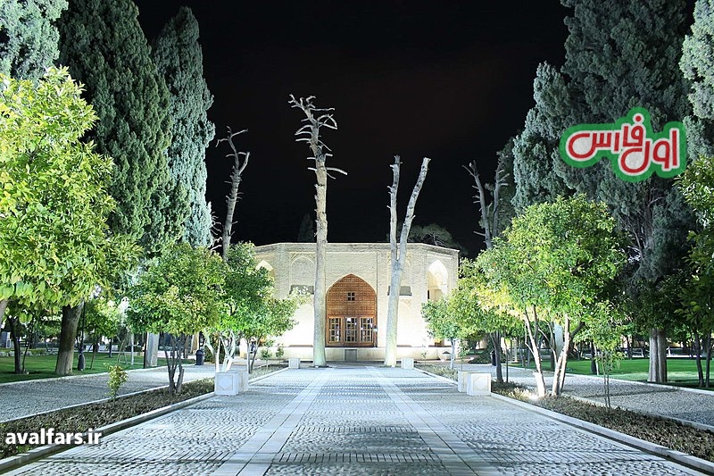 سردیس چند تن از اساتید استان فارس در باغ جهان نمای شیراز+عکس