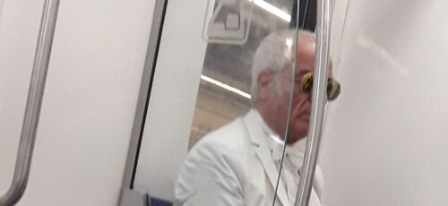 عکس مسافر خوش‌تیپِ متروی تهران که پربازدید شد