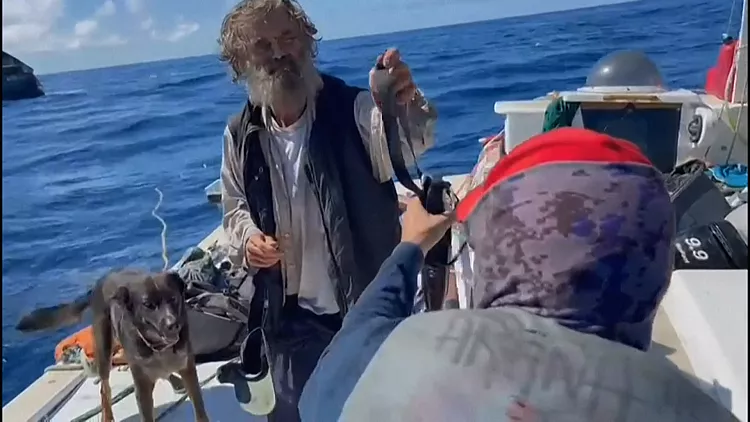 سه ماه سرگردانی در دریا ؛ مرد استرالیایی با خوردن ماهی خام و آب باران زنده ماند