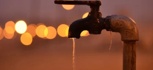گلایه شهروندان از قطع ۶ روزه آب شرب در برخی مناطق مرودشت