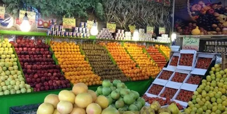 میوه فروشان شیراز : مالیات نابودمان کرد/دروازه کازرون اجاره هر سینی ماهی ۱۰ میلیون/ میوه فروشی فقط به کام وانتی ها