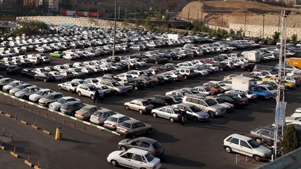 حراج انواع خودرو و موتور سیکلت در پارکینگ های فارس در پی مراجعه نکردن مالکان !