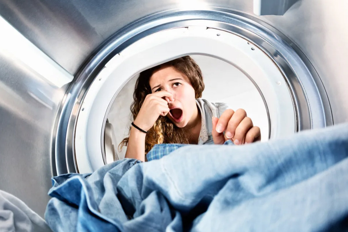 با این ۸ ترفند بوی بد ماشین لباسشویی را برای همیشه از بین ببرید