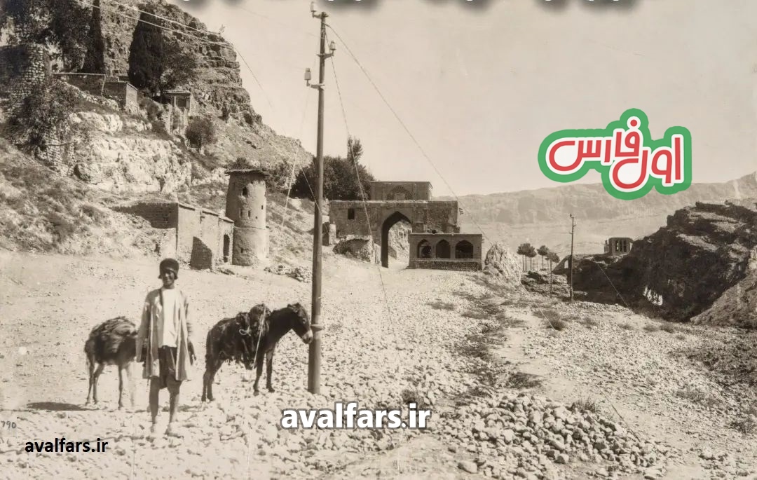 تیپ دیده نشده جوان شیرازی در دروازه قرآن 125 سال پیش