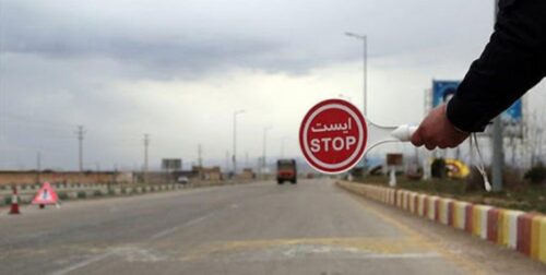رئیس اداره راه و شهرسازی شهرستان جهرم از مسدود شدن ورودی جهرم از سمت شیراز خبر داد و از مسافران خواست برای تردد از مسیر جایگزین استفاده کنند.