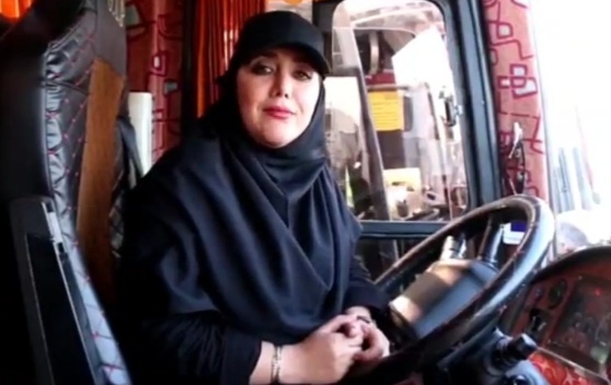 این زن راننده اتوبوس که فوق لیسانس دارد می گوید:خانواده بنی هندلیم