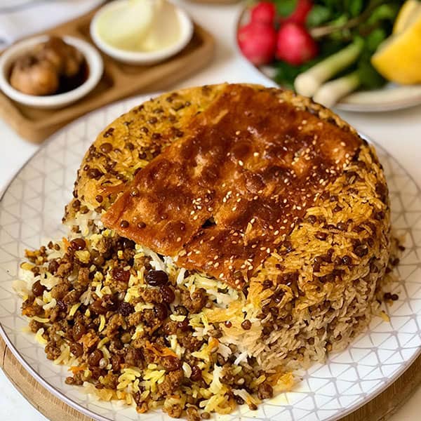 عدس پلو شکم پر بسیار خوشمزه از اصیل ترین غذاهای ایرانی ، مناسب تمامی مجالس