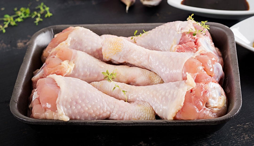 با این ۱۲ ترفند بوی زهم و بد مرغ در غذا را به راحتی از بین ببرید