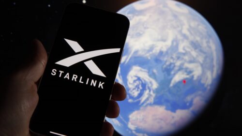 اسپیس ایکس می گوید اینترنت ماهواره‌ای استارلینک برای تمام گوشی‌ها تا سال 2025 از راه می‌رسد