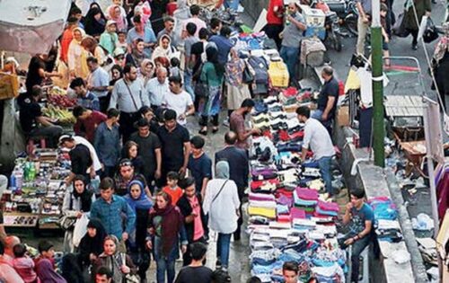  دستفروشان ، بساط گستران و خودروهای دوره گرد در شیراز ساماندهی می شوند