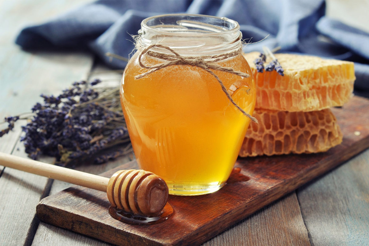 با این ۳ روش عسل اصل و تقلبی را از یکدیگر تشخیص دهید