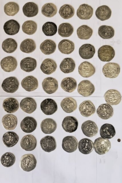 لو رفتن ۵۰ سکه عتیقه پس از یک دعوا حقوقی در نورآباد ممسنی