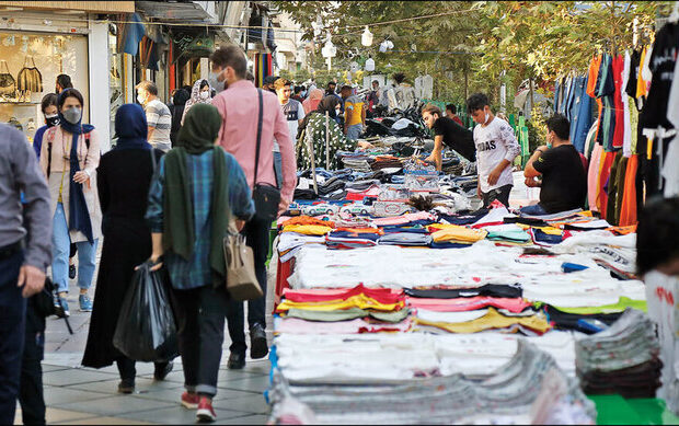 اعتراض کسبه خیابان زند  شیراز به حضور شبانه دست فروشان