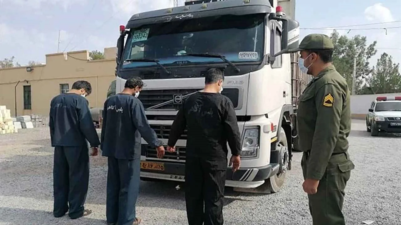 ۳ راهکار برای راننده ها تا از شر دزدهای اتوبان اصفهان شیراز در امان بمانند