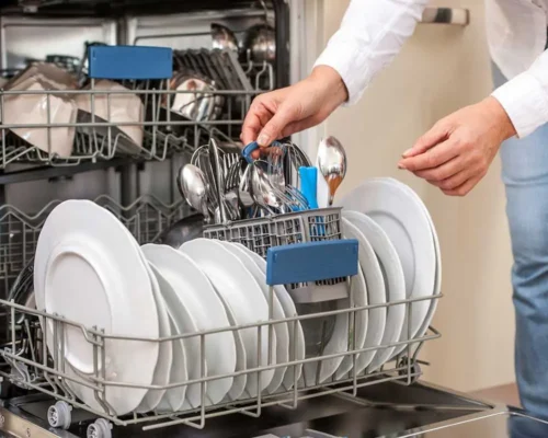 این ۸ مورد را هرگز در ماشین ظرفشویی قرار ندهید