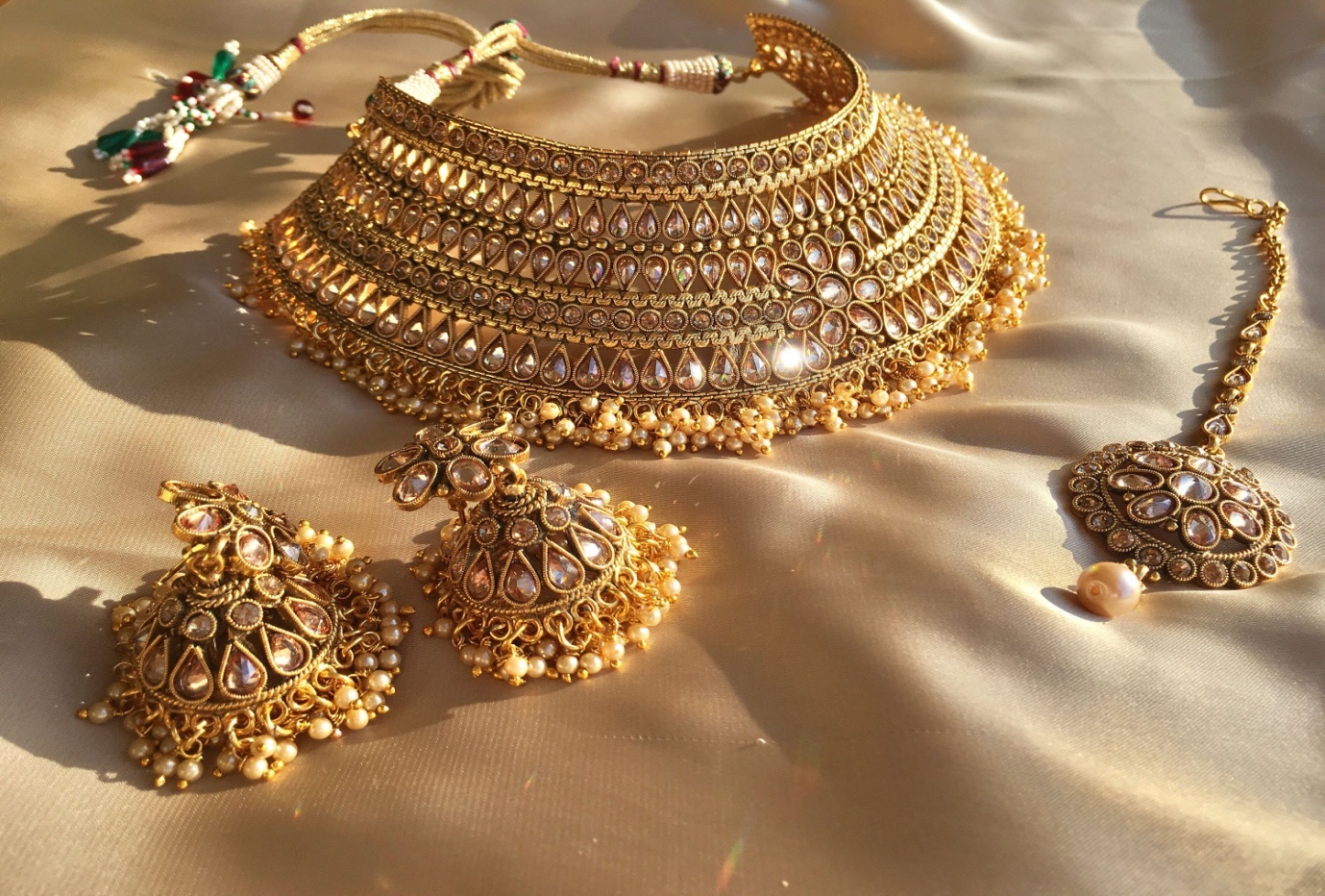 طلای هندی چیست و طلاهای هندی را چطور تشخیص دهیم؟
