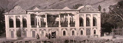 عکس قدیمی یک میهمانی در باغ معین الدوله شیراز – دوران قاجار