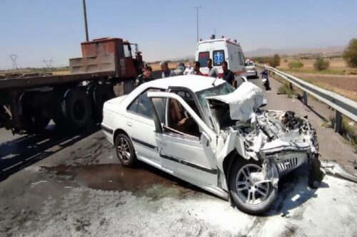 کشته شدن ۸۶۰ نفر در تصادفات جاده‌ای استان فارس ، چه خبره؟!