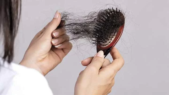 برای جلوگیری از ریزش مو چه چیزهایی بخوریم؟