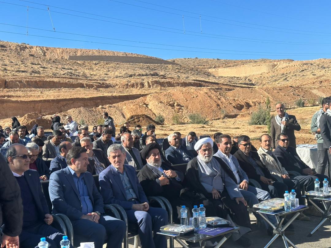 مدیرعامل منطقه ویژه اقتصادی شیراز: شروع فصل سبز در شهر بین المللی سلامت