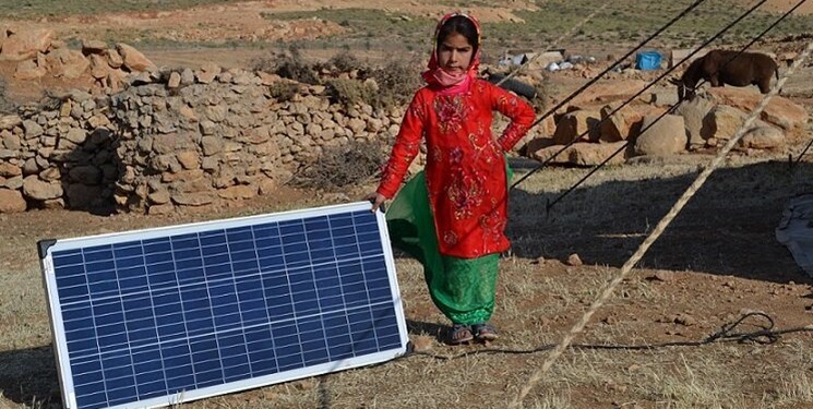 به همه عشایر بوشهر پنل خورشیدی رایگان داده می شود