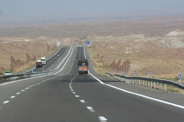 شکایت رانندگان از آزادراه زنجان تبریز که می گویند نواقص و شرایط نامطلوبی دارد